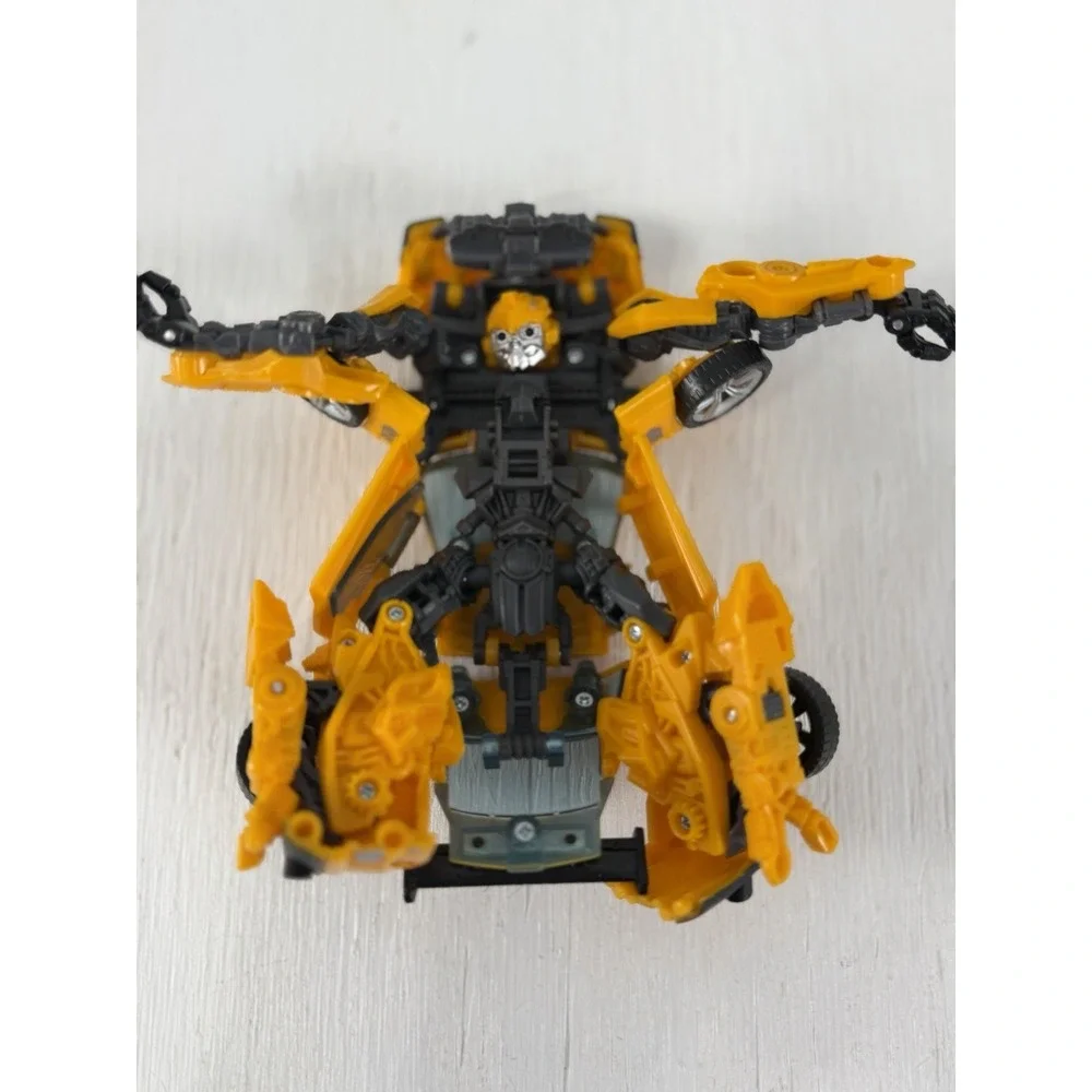 HASBORO TRANSFORMER Car BUMBLE BEE 900STRA YELLOW Cool Gift Limited